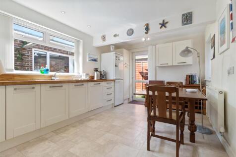 11 windermere crescent-014.jpg