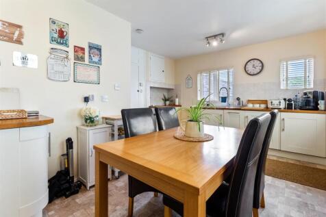 5 Hillview rose-013.jpg