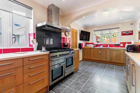 Offington Drive 86-010.jpg