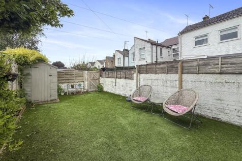 Tarring Road 347-012.JPG