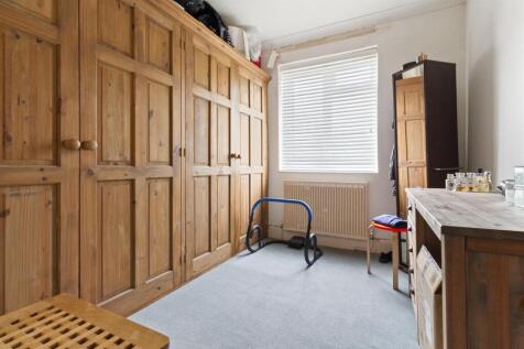 Chesswood Road, 41-021.JPG
