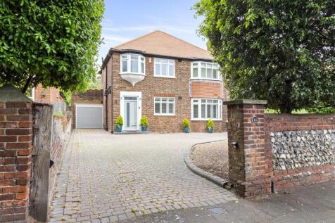 Chesswood Road, 41-029.JPG
