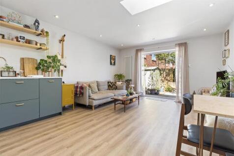 Grenville Road, 18-004.JPG