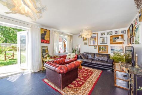 SiittingDining Room.jpg