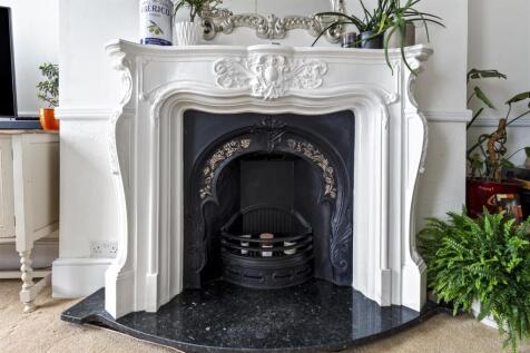 Flat 4 16 Heene Terrace-005.JPG