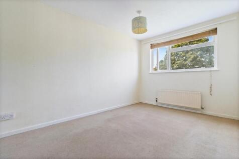 Avalon Way 1-005.JPG