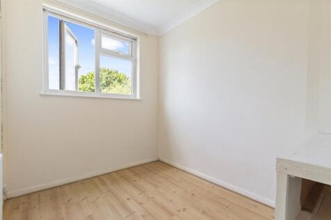 Avalon Way 1-004.JPG