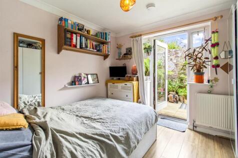 13c Tennyson Road_008.JPG