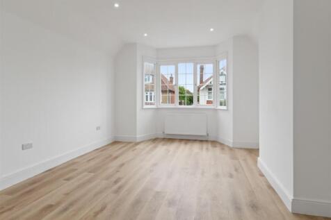 7a Pembury Road-001.jpg