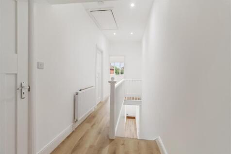 7a Pembury Road-007.jpg