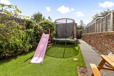 19 Ashacre Lane-007.JPG