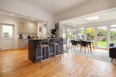 11 Pevensey Road-011.jpg