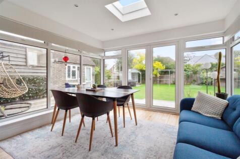 11 Pevensey Road-013.jpg