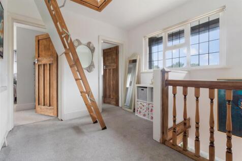 11 Pevensey Road-028.jpg