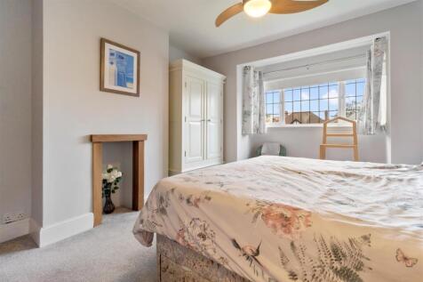 11 Pevensey Road-024.jpg