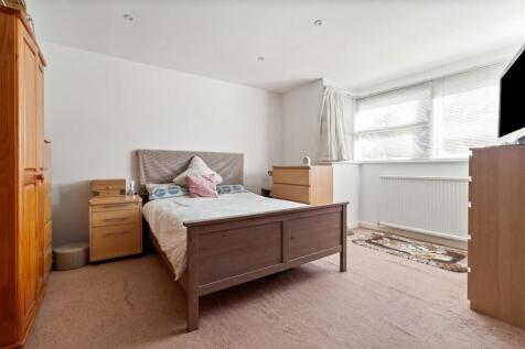 2 Wentworth Court-004.jpg