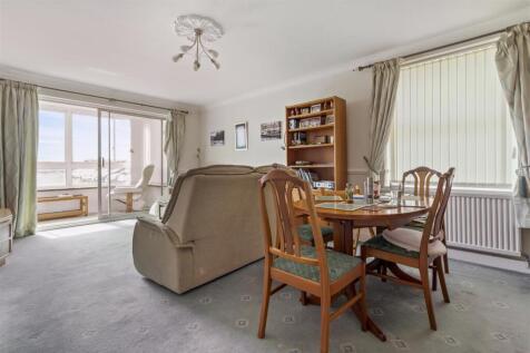 Balcombe Court, 3_010.jpg