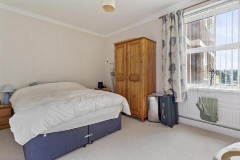 Balcombe Court, 3_003.jpg