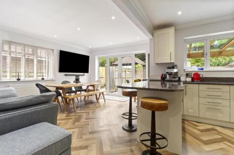 97 Aldsworth Avenue-019.JPG