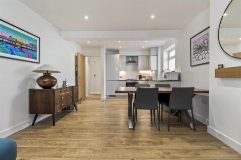 5. 19 Reigate Road_012.JPG