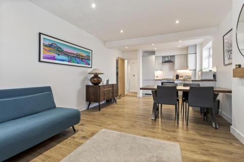 5. 19 Reigate Road_011.JPG