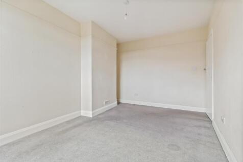 35a Goring Road_010.JPG