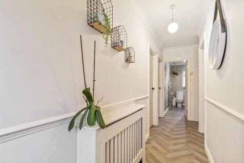 Shirley Close, 3-014.JPG