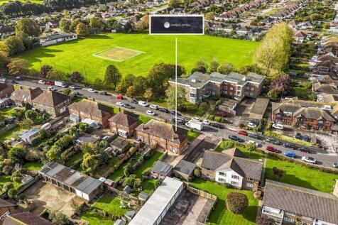 2 Ilex Court (1)_003 LOGO.jpg