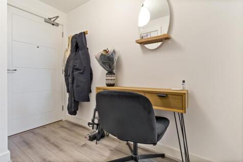 56 Columbia Housde-006.JPG