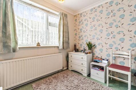 3 Twyford Close-004.JPG