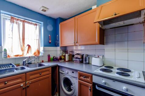 8385708-interior03-800.jpg