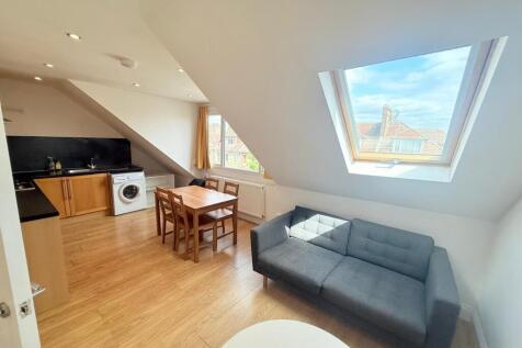 Open plan Kitchen &amp; Lounge