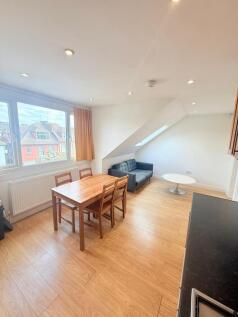 Open plan Kitchen &amp; Lounge