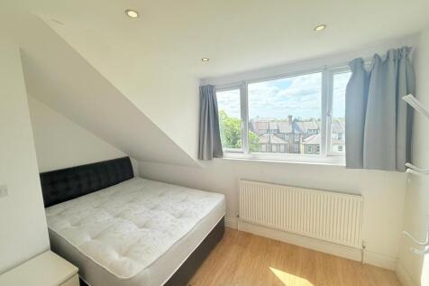 Second double bedroom