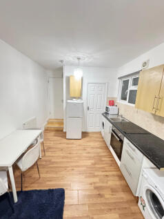 Beautiful Studio Flat near Seven Sisters Station