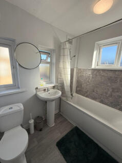 Spacious Rooms Available ¿ Avon Road, Greenford