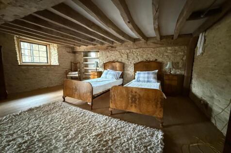 barn bed 3.jpg