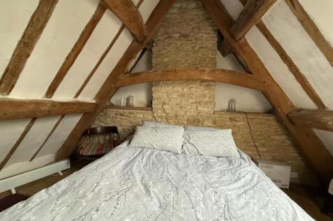 barn bedroom 3.jpg