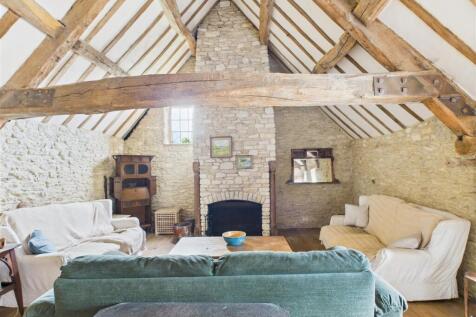 barn living room 3.jpg