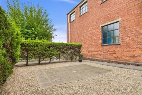 7 bedford shair space 1.jpg
