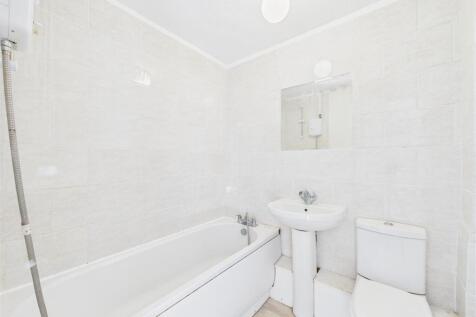 Bathroom.jpg