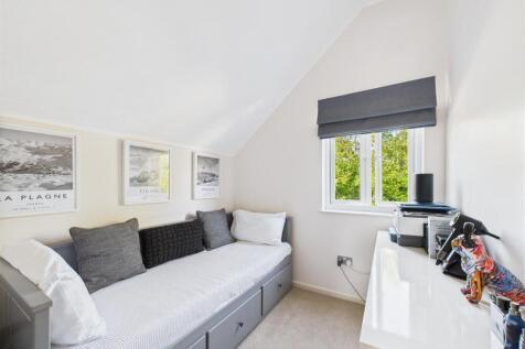 Bedroom 2.jpg