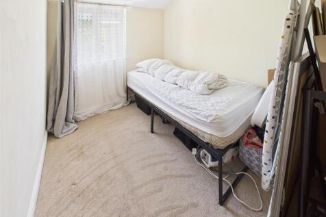 bedroom3.jpg