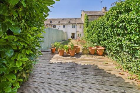 patio garden.jpg