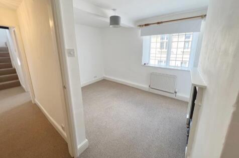 4_GS_Bedroom_Two_1st_Floor_01_656x437.jpg