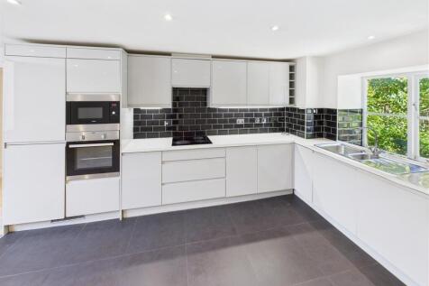 kitchen f.jpg