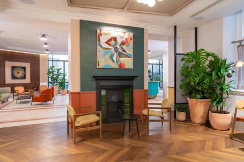 Salisbury House Fire Place1.jpg
