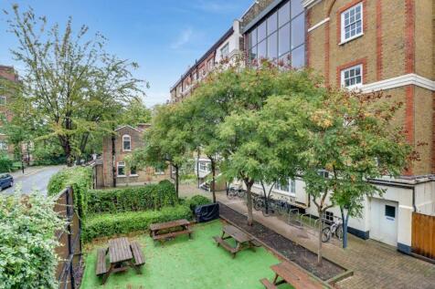 COURTYARD HIGH.jpg