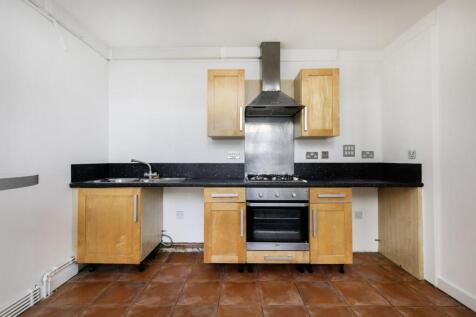 222 Kingsland Road 10.jpg