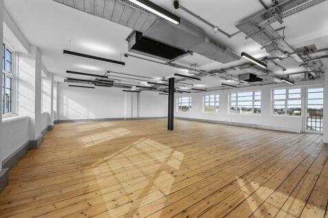 OLBC74WhiteLionStreet3.jpg
